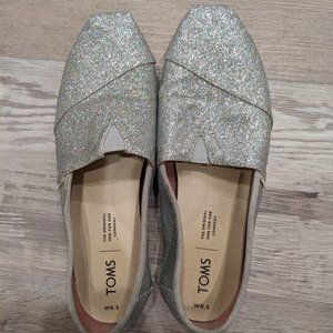 Sz US W 6.5 - Silver Glitter Tom's Classic Alpargata Slip On Shoes